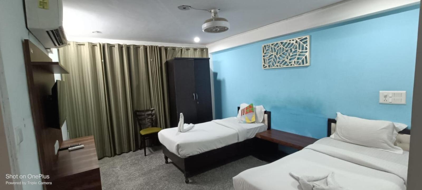 Nuab House - Near Fortis, Max, Medanta, Paras Hospitals And Huda Metro Gurgaon Dış mekan fotoğraf